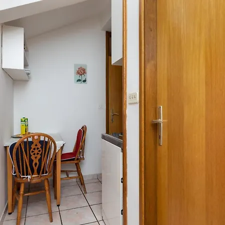 By The Sea Sumpetar, Omis - 11462 Appartement Jesenice (Split-Dalmatia)